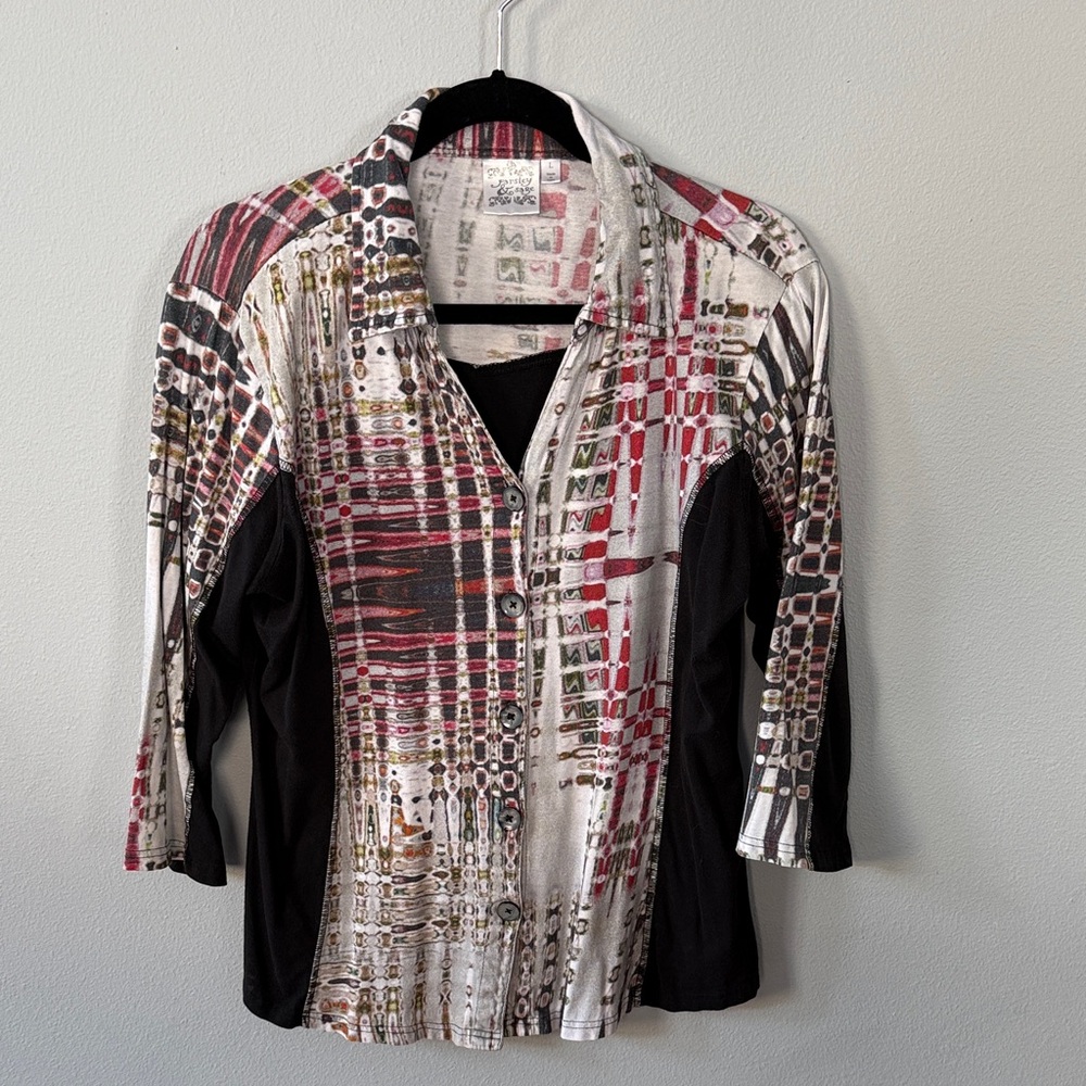 Parsley & Sage Printed Top in Black, Red & Cream